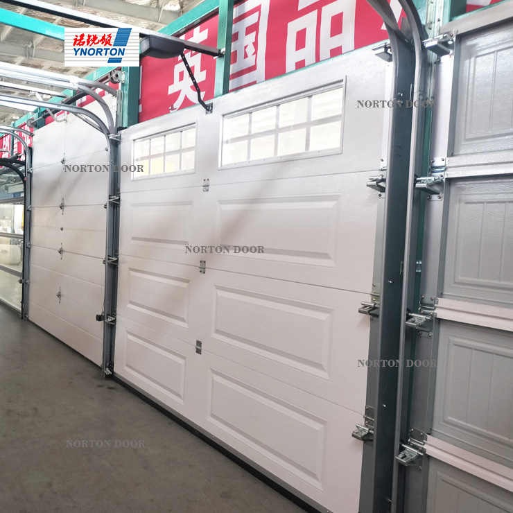 Vijf belangrijke punten voor routinematig onderhoud van garagedeuren: deze trucs helpen de levensduur ervan te verlengen